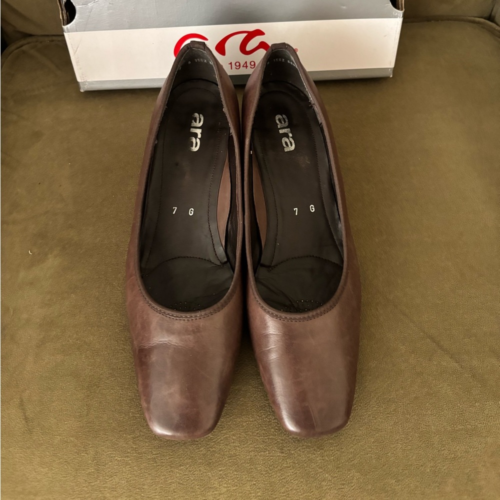ARA LUFTPOLSTER SOFT BROWN LEATHER BLOCK HEEL PUMP WOMEN SHOE SIZE 7 AU/9.5 US
